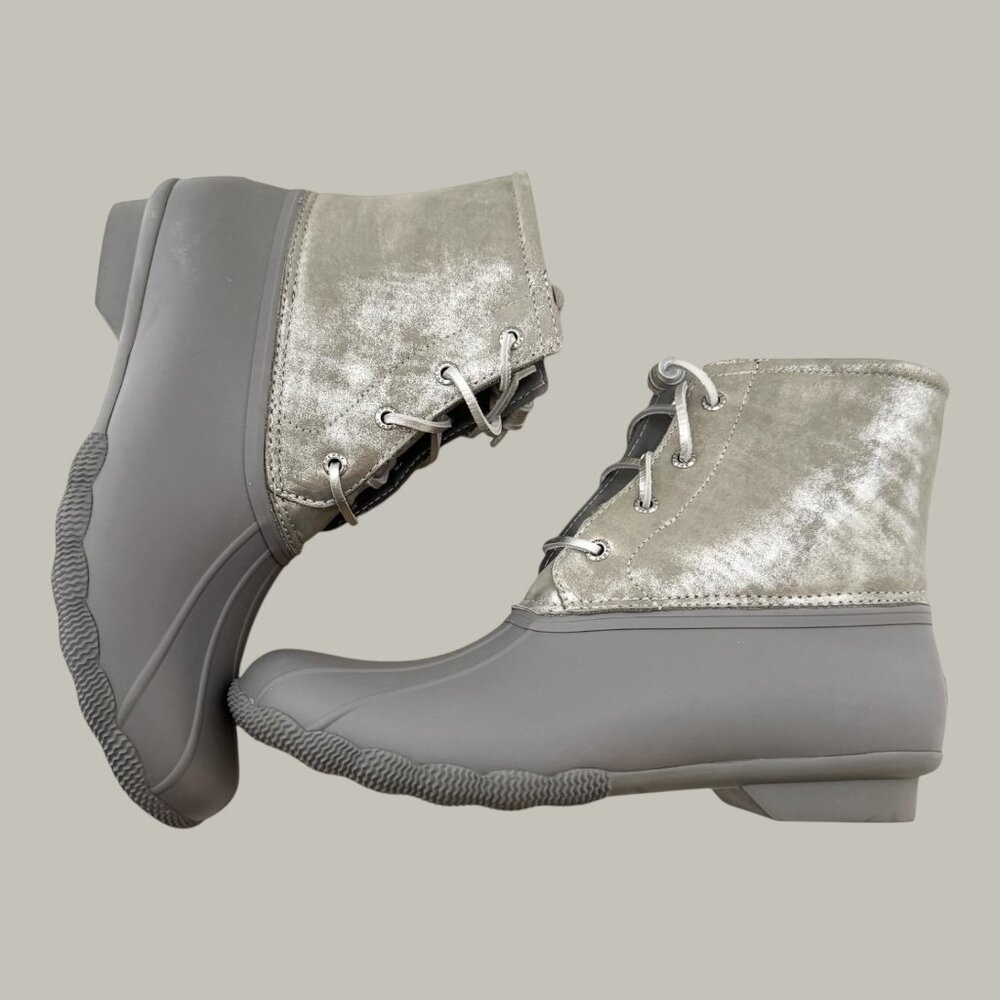 Sperry Saltwater Metallic Silver & Gray Duck Boot Woman's sz 11 Like New